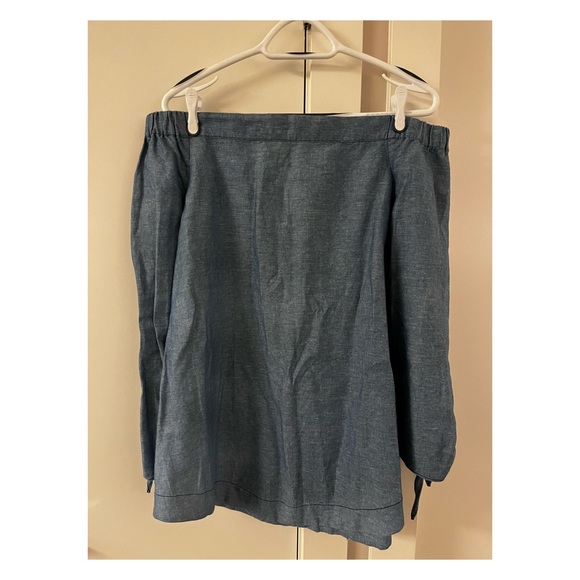 Free People Show Me Some Shoulder Chambray Top - Size: M - Great Condition - Picture 5 of 9